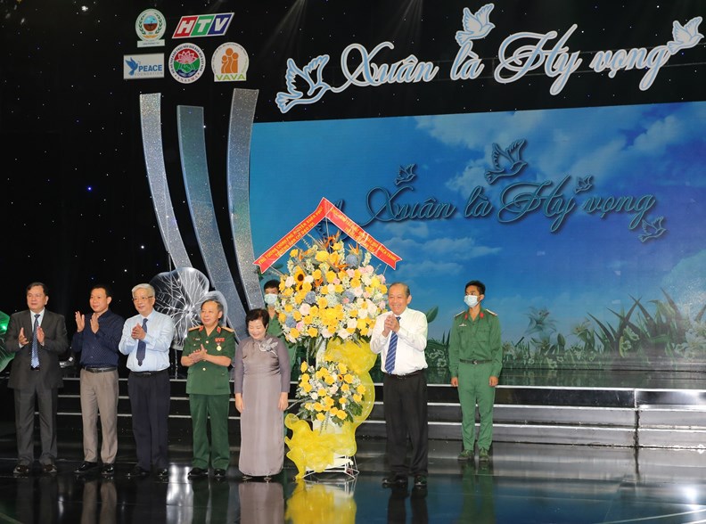 Phó Thủ tướng Trương Hòa Bình dự chương trình ‘Xuân là hy vọng’ - ảnh 2